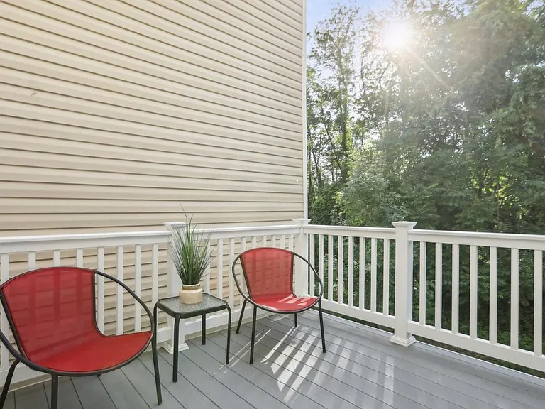 8329 Meadowood Dr — Photo 30