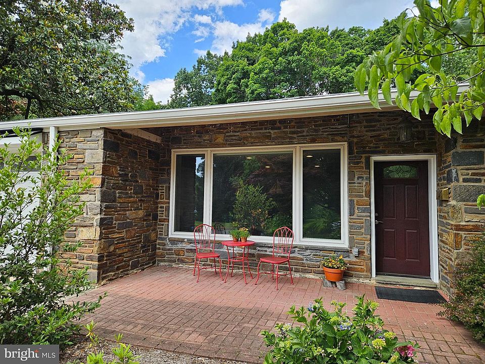 1st image of 331 Crest Park Rd