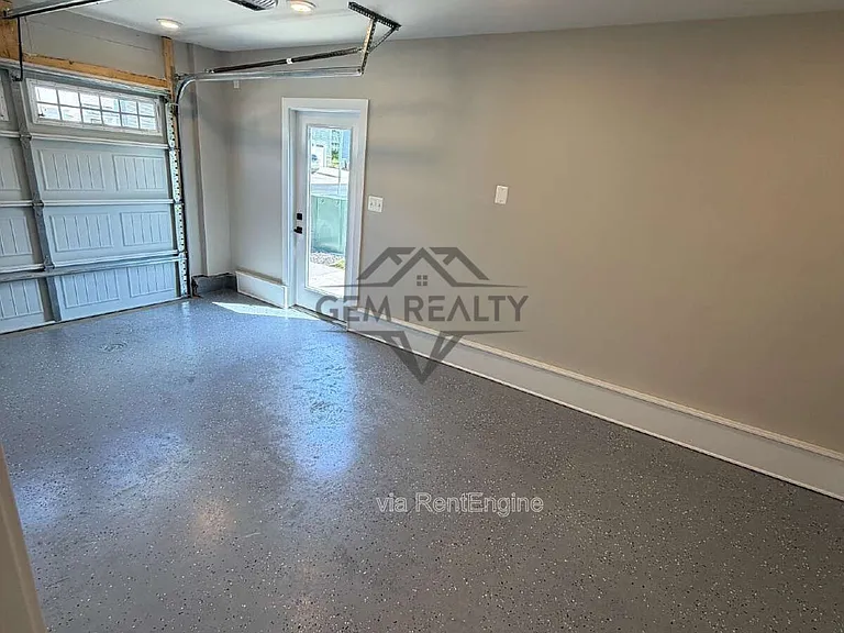 8700 Stevenson Ln — Photo 10