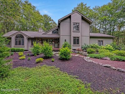 3203 Paul Bunyan Trl, Pocono Pines, PA, 18350
