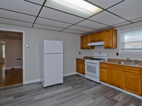 3 Grant St #2, South Hadley, MA 01075