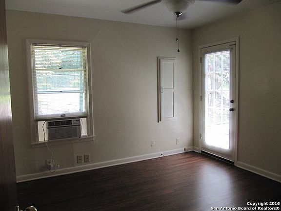 5th image of 638 Olney Dr