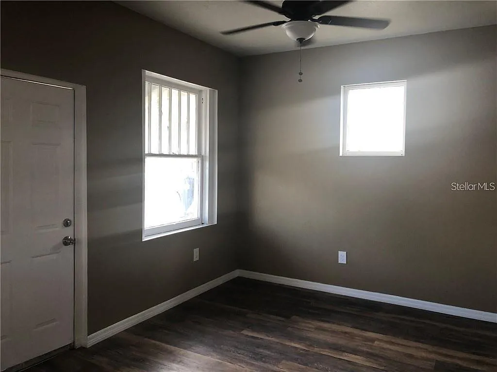 1 bed, 1.0 bath, 512 sqft, $1,100 — Photo 4