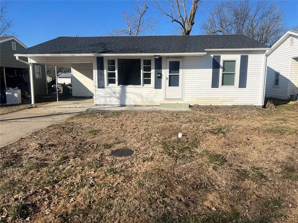 905 N Mulberry St, Dexter, MO 63841