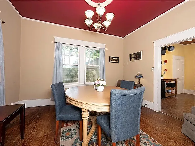 712 Laurel St — Photo 4