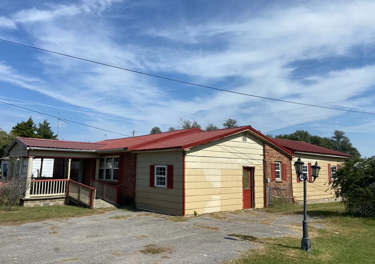 Large Home! - $790 Month / $1,400 Down — Photo 1