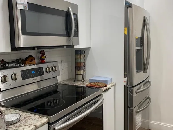 151 SW 135th Ter, Hollywood, FL