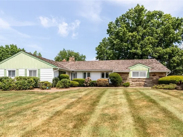 24335 Fairmount Blvd, Beachwood, OH 44122