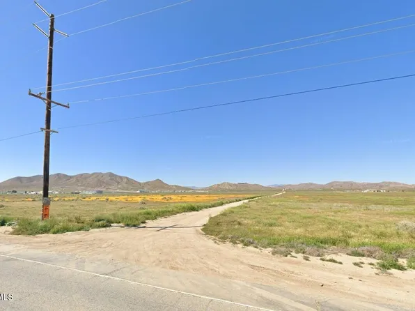 6800 W Stetson Ave, Rosamond, CA 93560