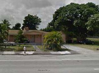 300 Hialeah Dr, Hialeah, FL 33010