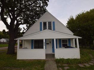 225 Watrous Ave, Des Moines, IA 50315