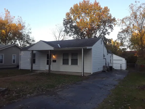 26 Florval Dr, Florissant, MO 63031