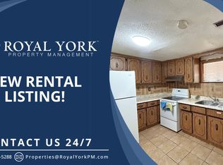 3759 Keenan Cres #2, Mississauga, ON L4T3M1