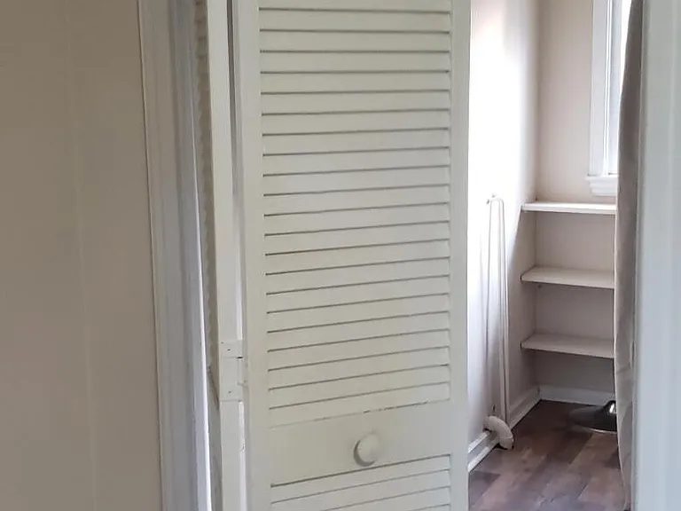 2218 E New York Ave — Photo 14