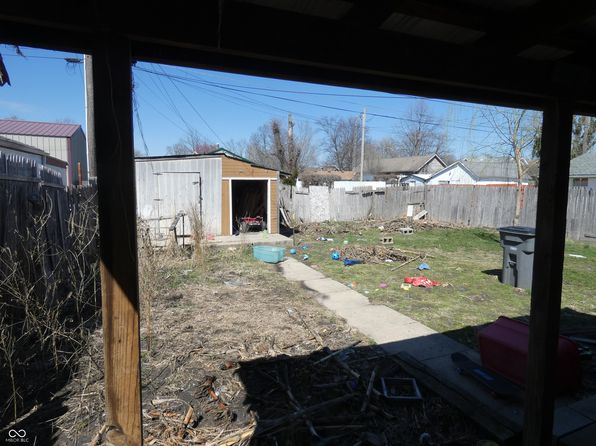 705 E 5th St, Seymour, IN 47274