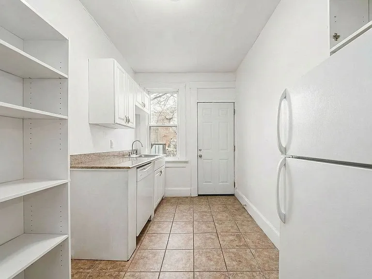 396 E Northwood Ave — Photo 6