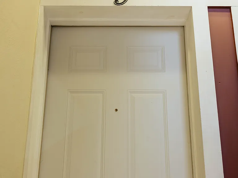 105 E 3rd St #3 — Photo 6