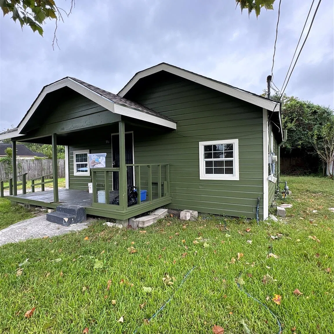 3 bed, 1.0 bath, 1020 sqft, $1,600 — Photo 1