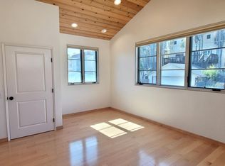 826 3rd St, Encinitas, CA 92024