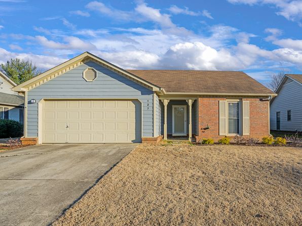 127 Hollington Dr NE