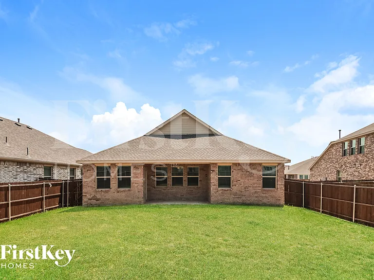 2324 Okeefe Dr — Photo 18
