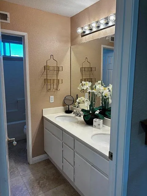 13698 Buckskin Trail Dr — Photo 4