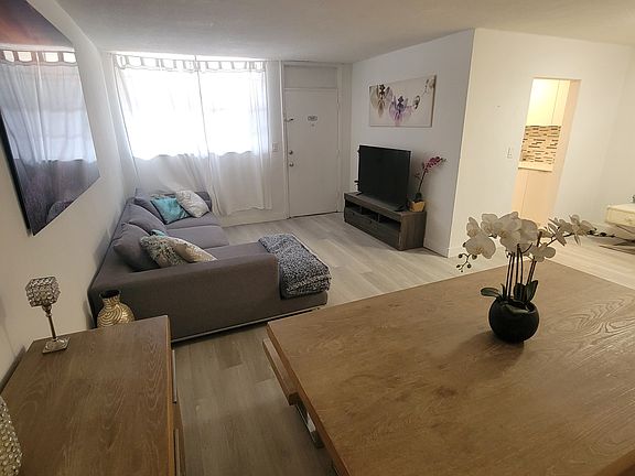3rd image of 12590 NE 16th Ave APT 207