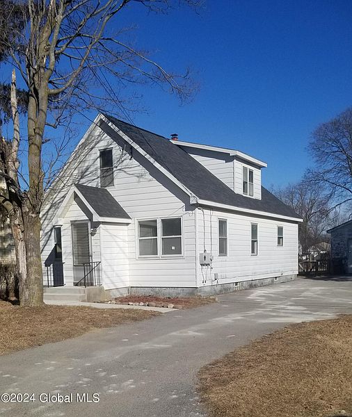 2nd image of 3310 Frank Street