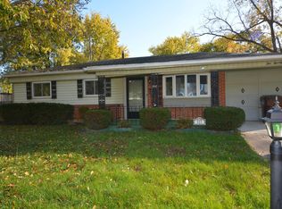 222 W Routzong Dr, Fairborn, OH 45324