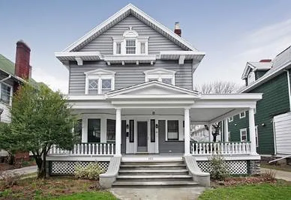 Sold by Corcoran | media 6