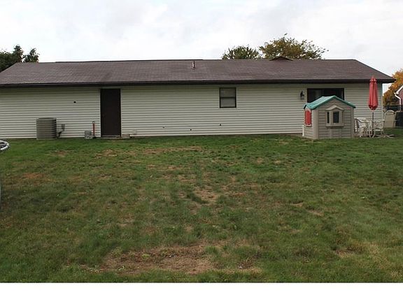 4th image of 1343 Huntington Ct