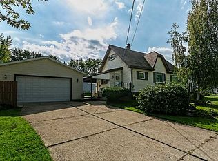 3201 Amherst Rd, Erie, PA 16506