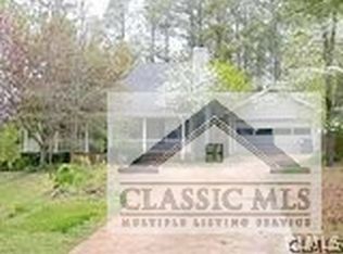 290 Fairlane Dr, Athens, GA 30677