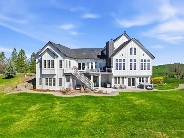 1014 Hilby Rd, Moscow, ID 83843