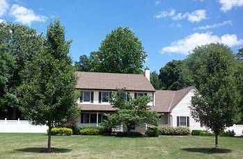 1st image of 321 Kings Hwy E