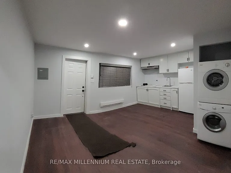 271 Thistle Down Blvd W — Photo 5