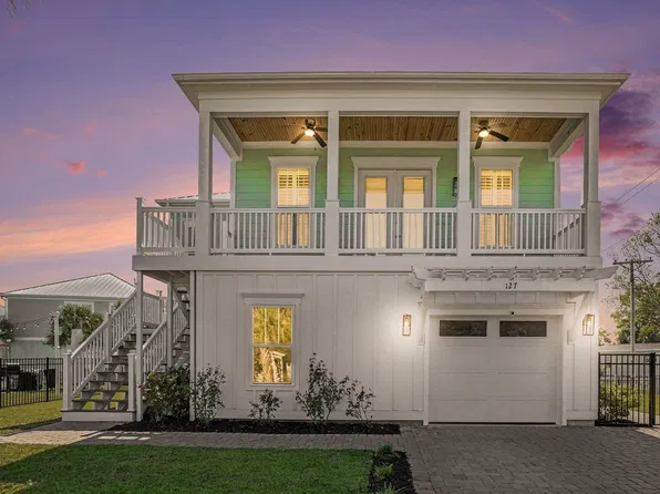 127 McIlroy Ct, Murrells Inlet, SC 29576