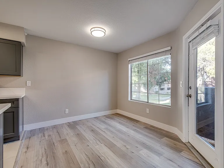 2750 S Durango Dr — Photo 13