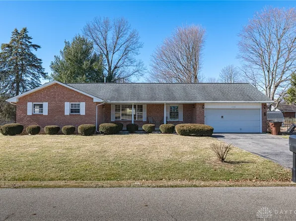 1073 Clover Ct, Xenia, OH 45385