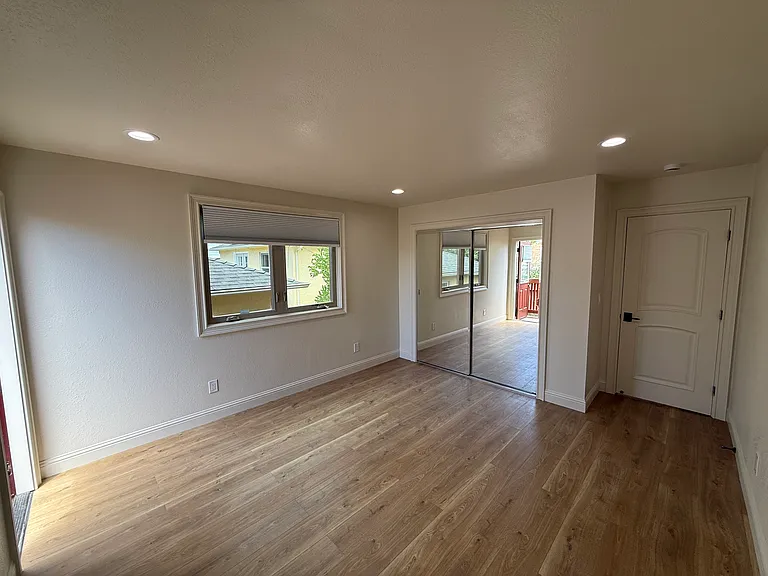 1517 Liberty St — Photo 27