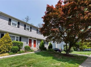 112 Rodgers Rd #112, Fairfield, CT 06824