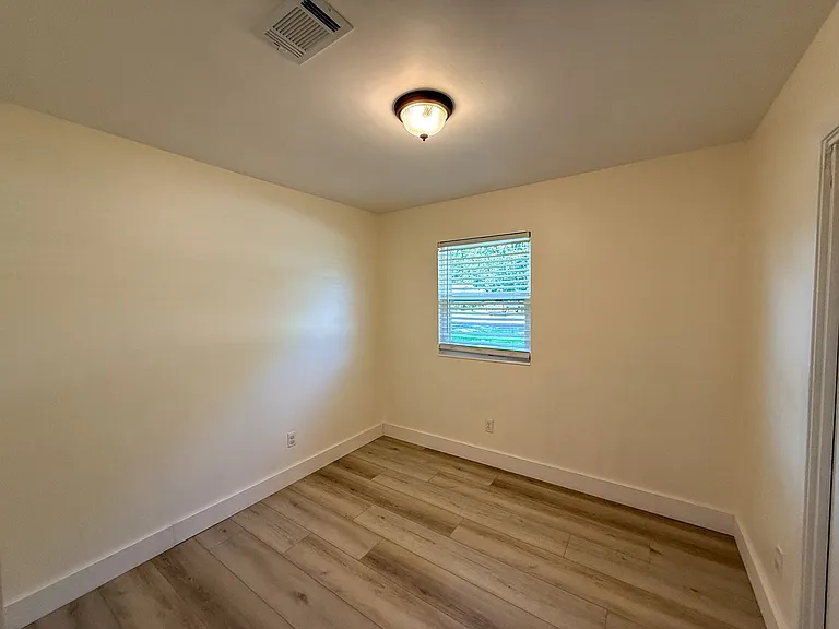 1501 Croquet Dr — Photo 14