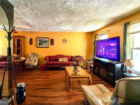 3rd image of 7629 Dicks Ave