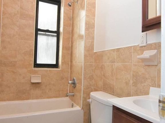 3rd image of 539 W 156th St #8A