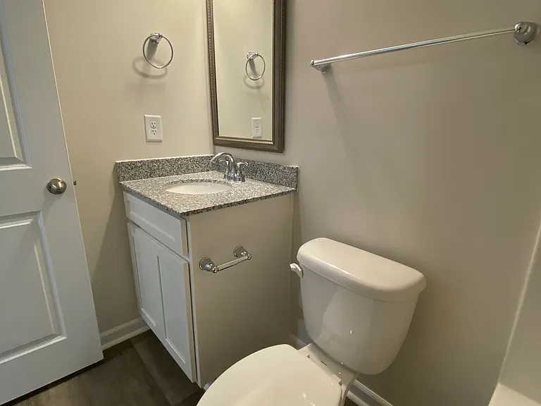 105 Lowland Dr — Photo 13