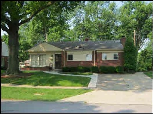1st image of 3706 Rosemont Blvd