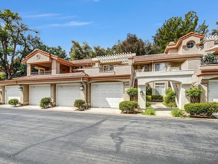 23930 Arroyo Park Dr #109 — Photo 20
