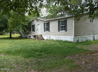 124 Junior Steede Rd, Lucedale, MS 39452