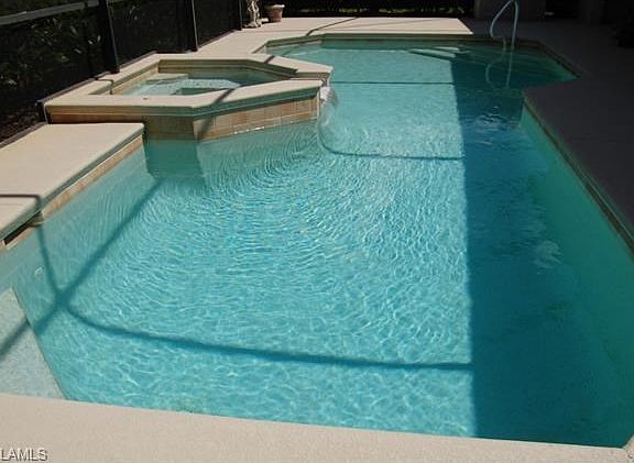 3rd image of 10031 Turtle Hill Dr