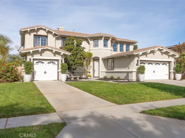 457 Grapevine Dr, Corona, CA 92882